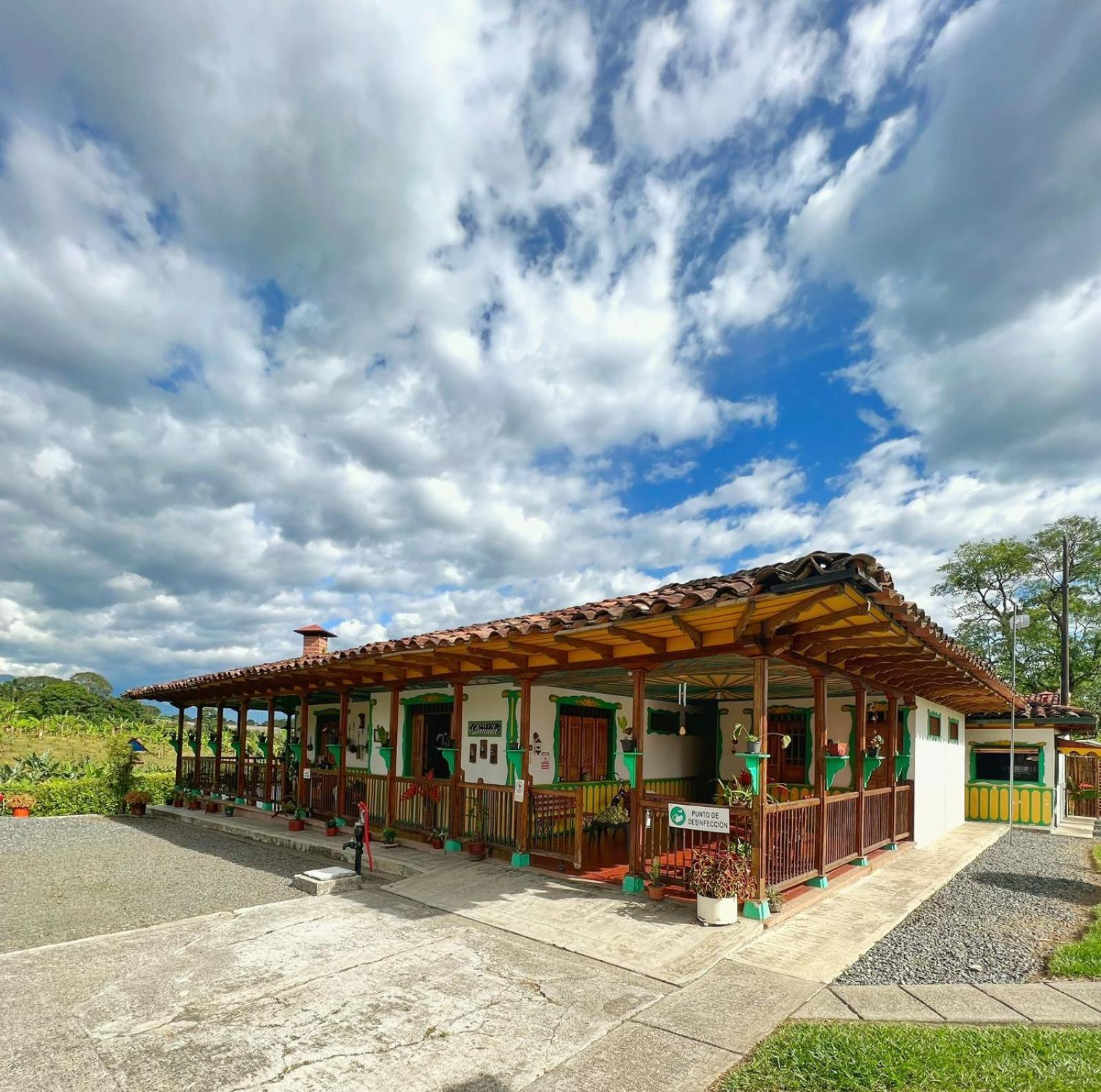 Casa Lemar Hotel Quimbaya Exterior photo