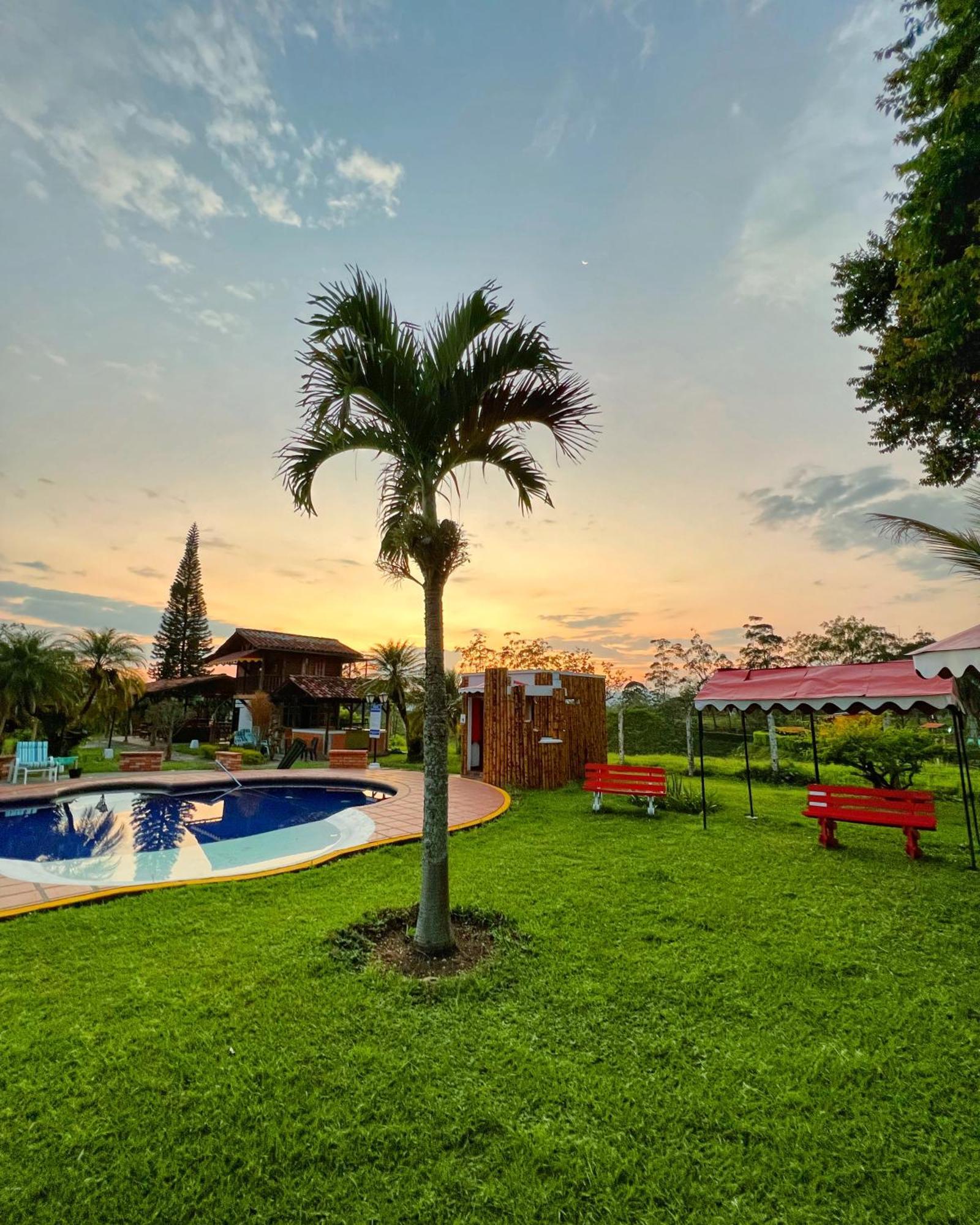 Casa Lemar Hotel Quimbaya Exterior photo